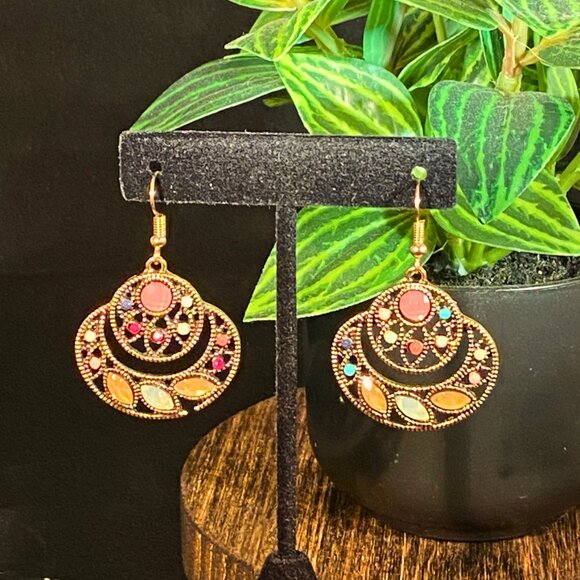 NEW, NEVER WORN Bohemian-Style Drop Earrings - Picture 2 of 3